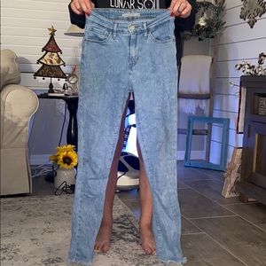 Levi High Rise Skinny Jeans with Fringe Bottoms